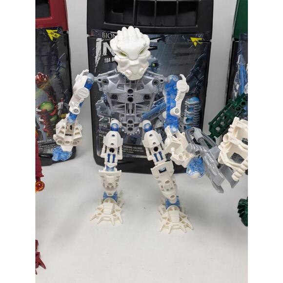 Bionicle Toa Inika Set of 4 : Canisters -Missing Weapons & Ammo - Picture 3 of 6